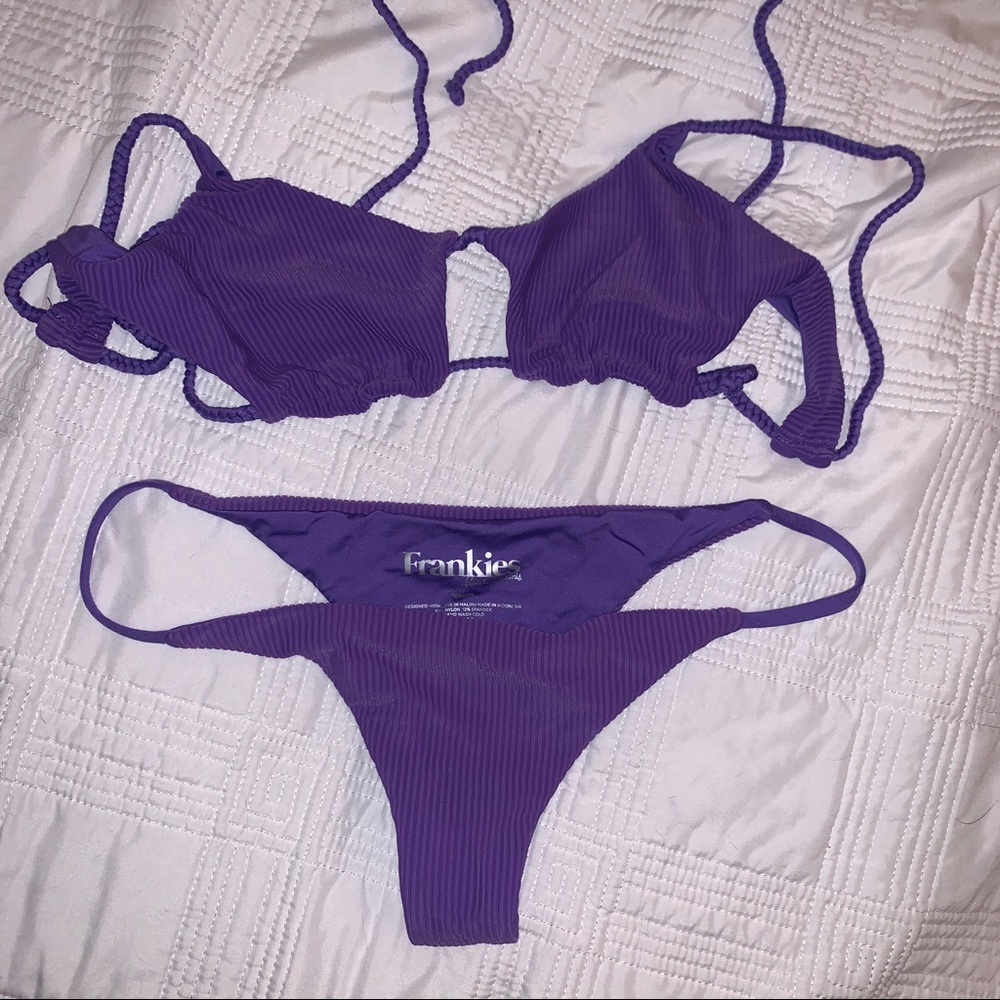 Frankies Bikini purple